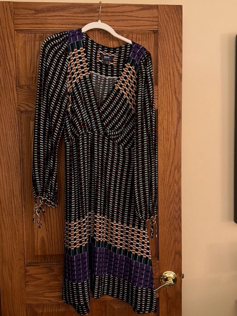 Anthropologie Black Geometric-Print Long Sleeve V-Neck Dress